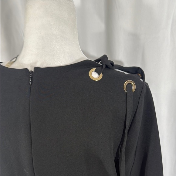 TAHARI BLACK V-NECK SHEATH DRESS SIZE 12 NWT - Picture 9 of 11